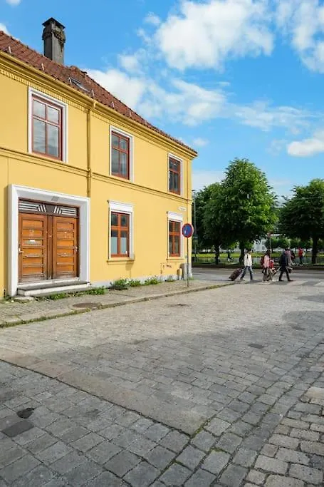 Stylish Place In The Heart Of Μπέργκεν